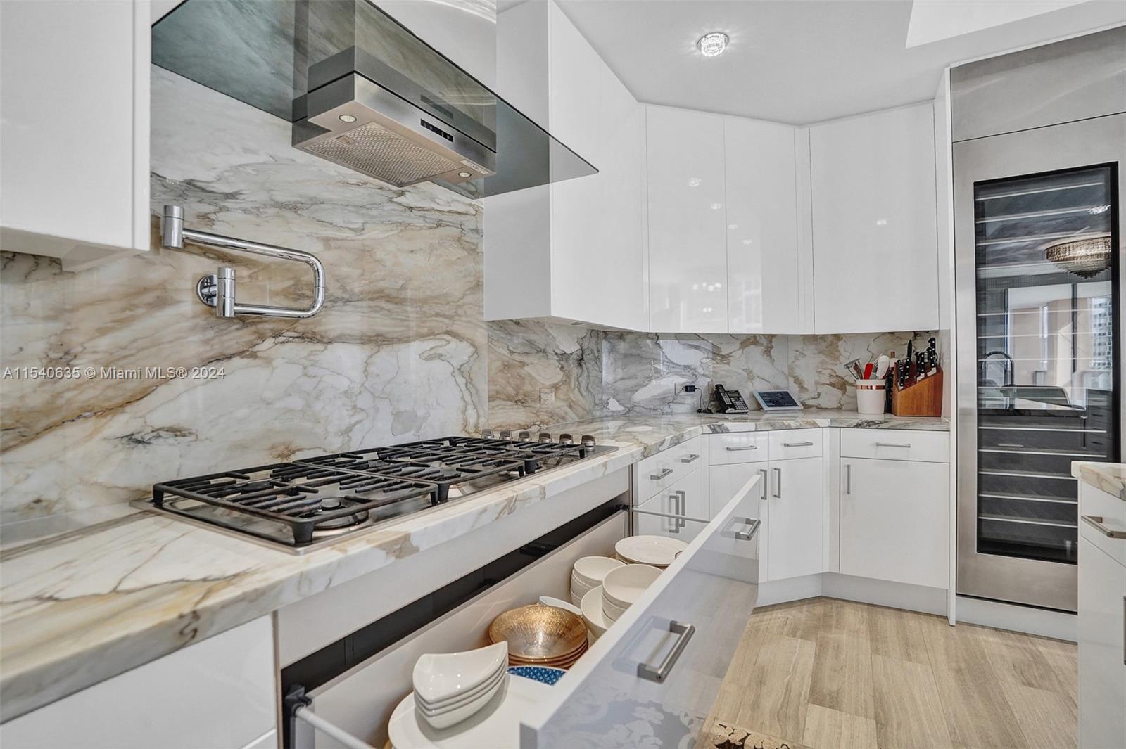 MANSIONS AT ACQUALINA - Residential Lease