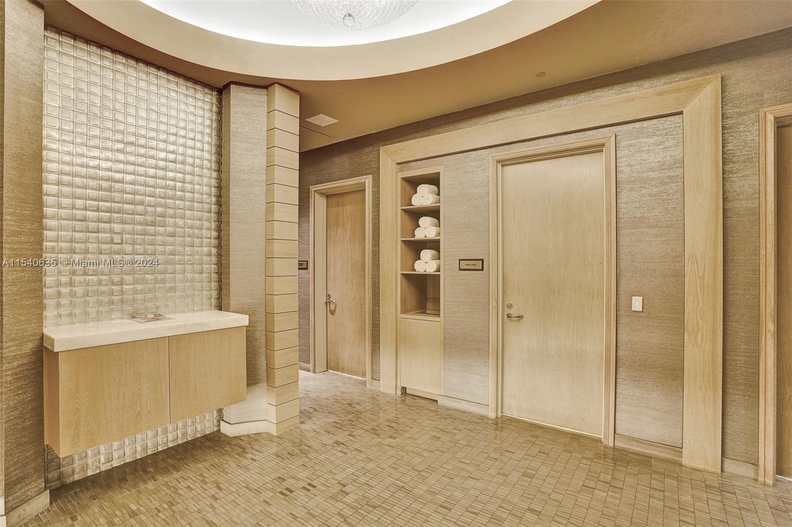 MANSIONS AT ACQUALINA - Residential Lease