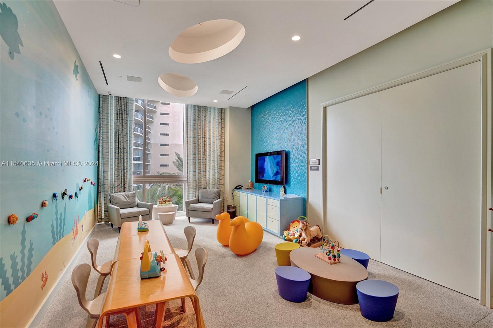 MANSIONS AT ACQUALINA - Residential Lease