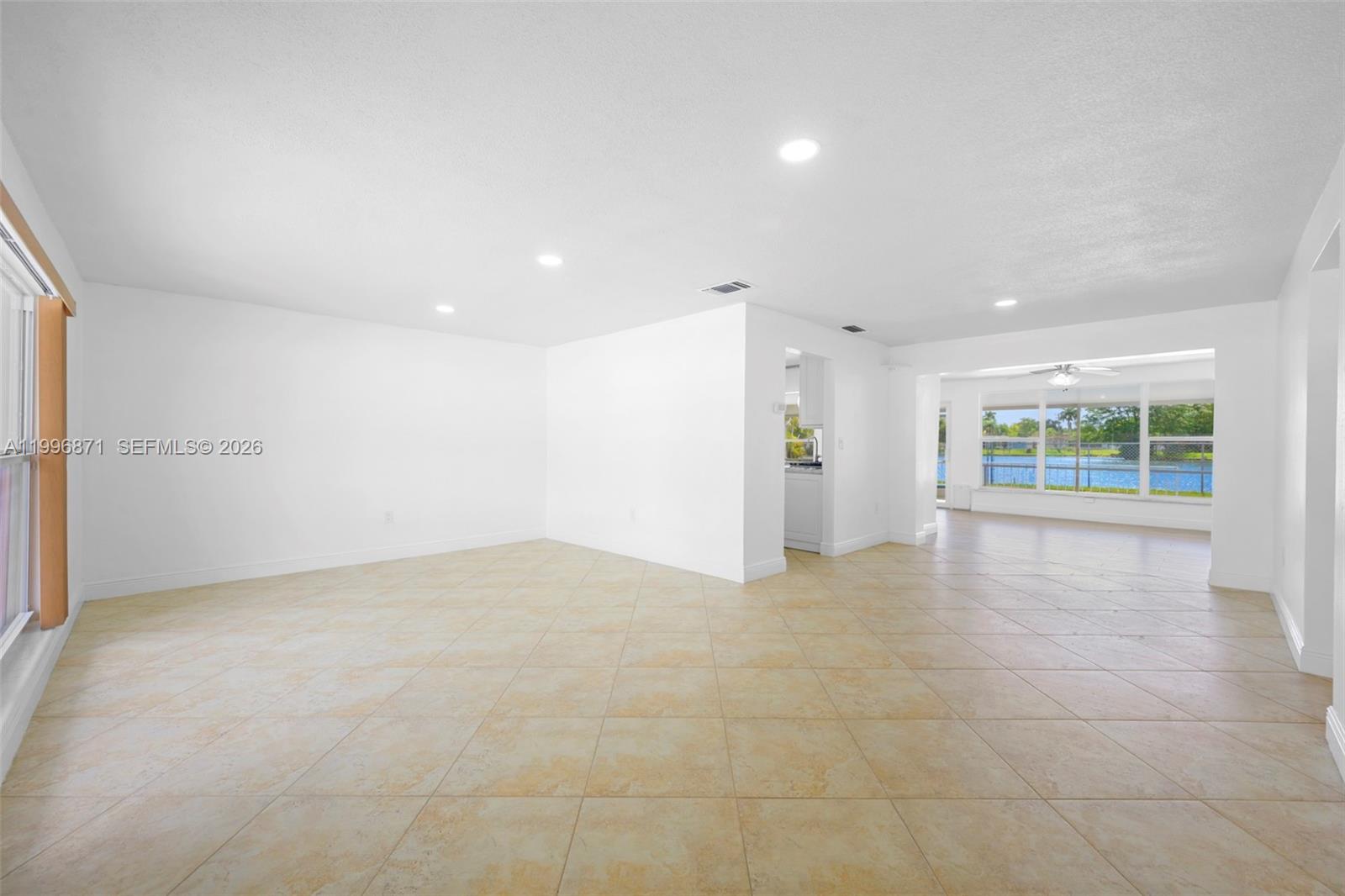 SUNRISE GOLF VILLAGE - Residential