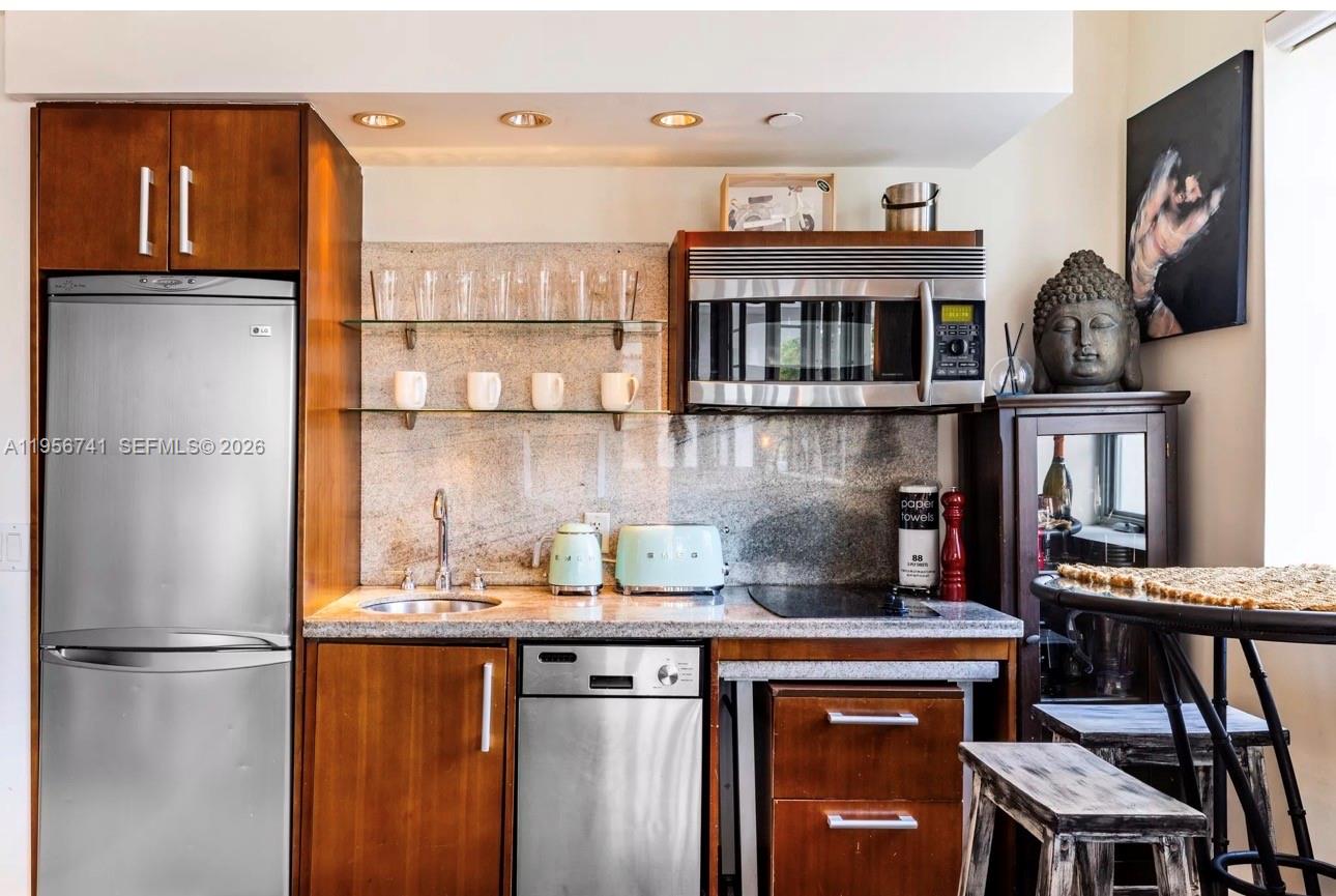 THE STRAND ON OCEAN DRIVE - Residential