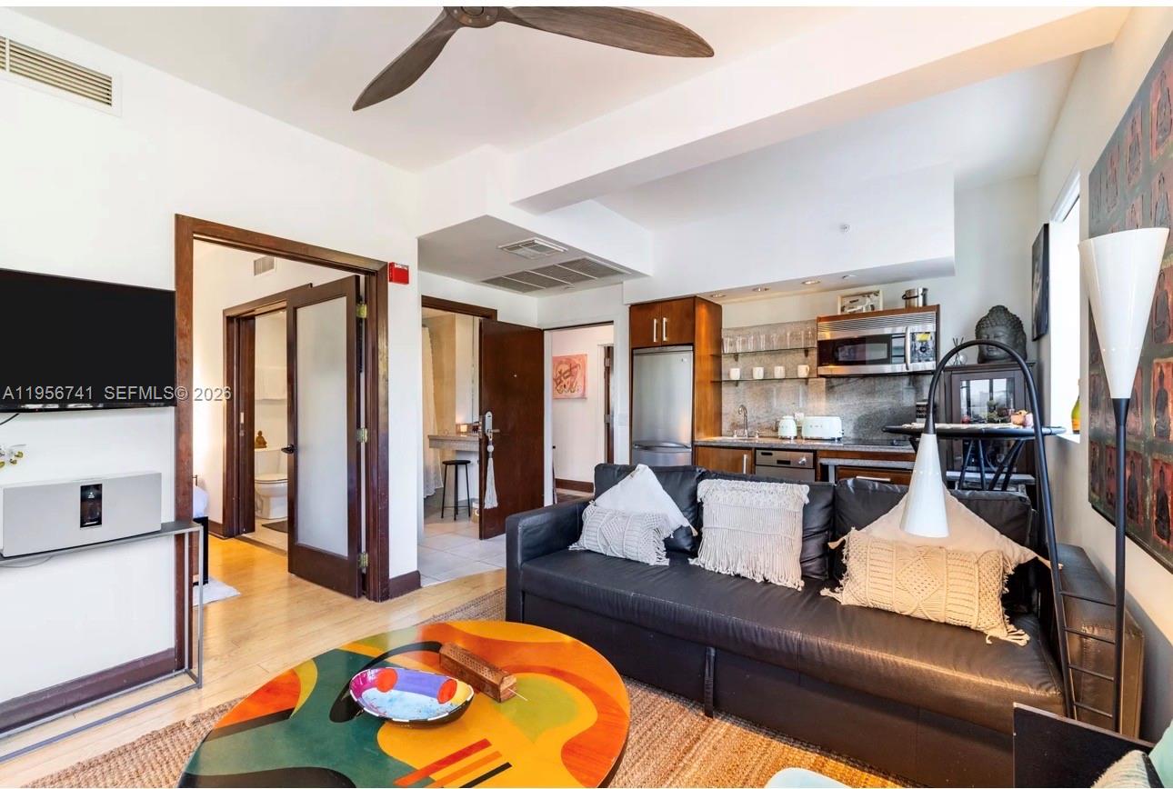 THE STRAND ON OCEAN DRIVE - Residential