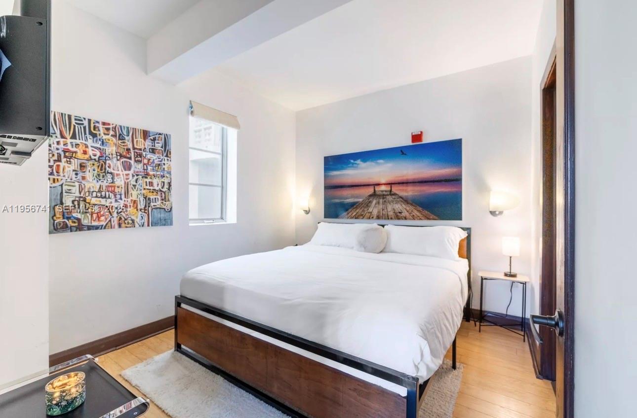 THE STRAND ON OCEAN DRIVE - Residential