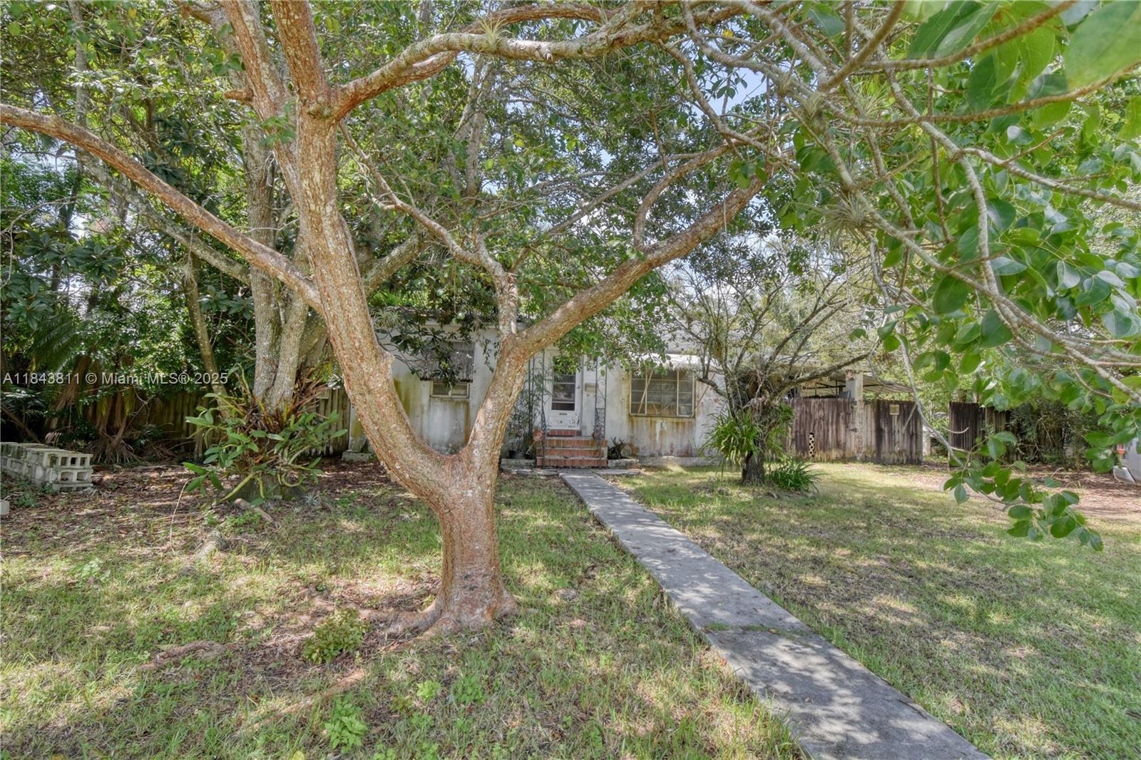 Endless Possibilities Await! Welcome to this exceptional 13,416 sq ft lot in the heart of Homestead — a rare opportunity being sold for LAND VALUE ONLY. Super location just one block away from James Archer Smith Park and one block away from Wittkop Park. Whether you dream of building your custom home or creating your own private retreat, this spacious lot offers unlimited potential.
Located near major roadways, shopping, schools, and the Florida Keys gateway, this property is ideal for those with vision.
PROPERTY IS OWNER OCCUPIED WITH A SECURITY PET ON PREMISES. DO NOT WALK THE PROPERTY WITHOUT AN APPOINTMENT. AGENT MUST ACCOMPANY.
Bring your imagination — the possibilities here are as big as the lot itself!
