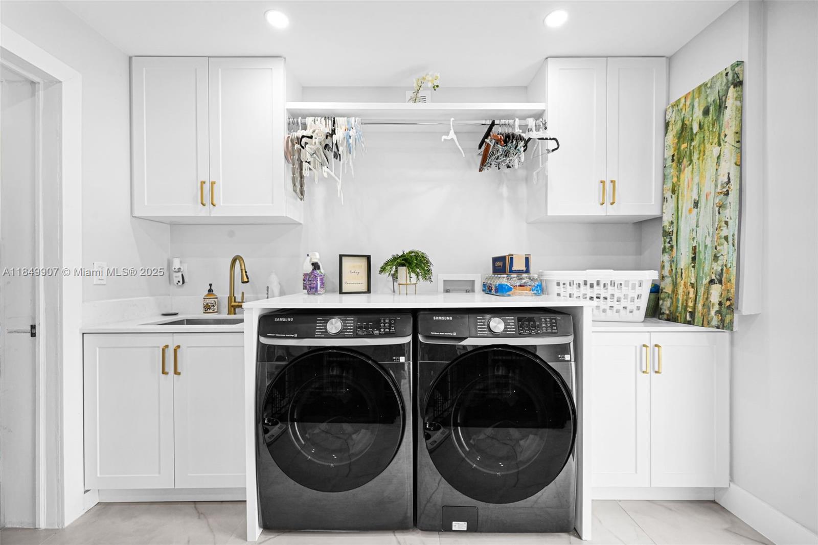 J L WADDY SUB - Residential