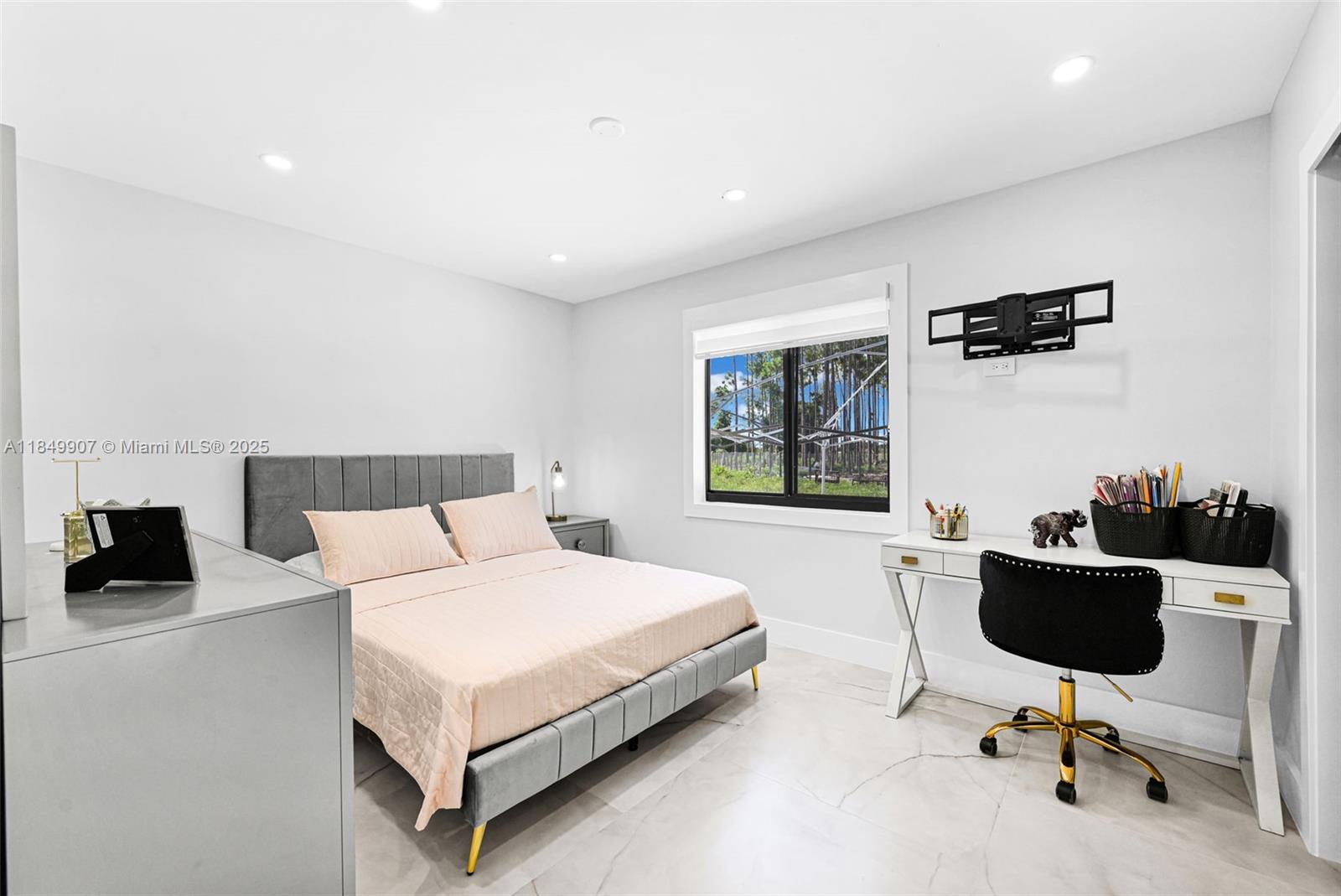 J L WADDY SUB - Residential