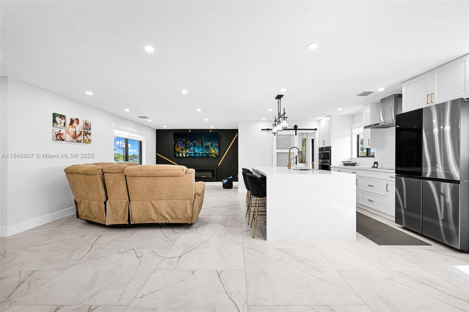 J L WADDY SUB - Residential