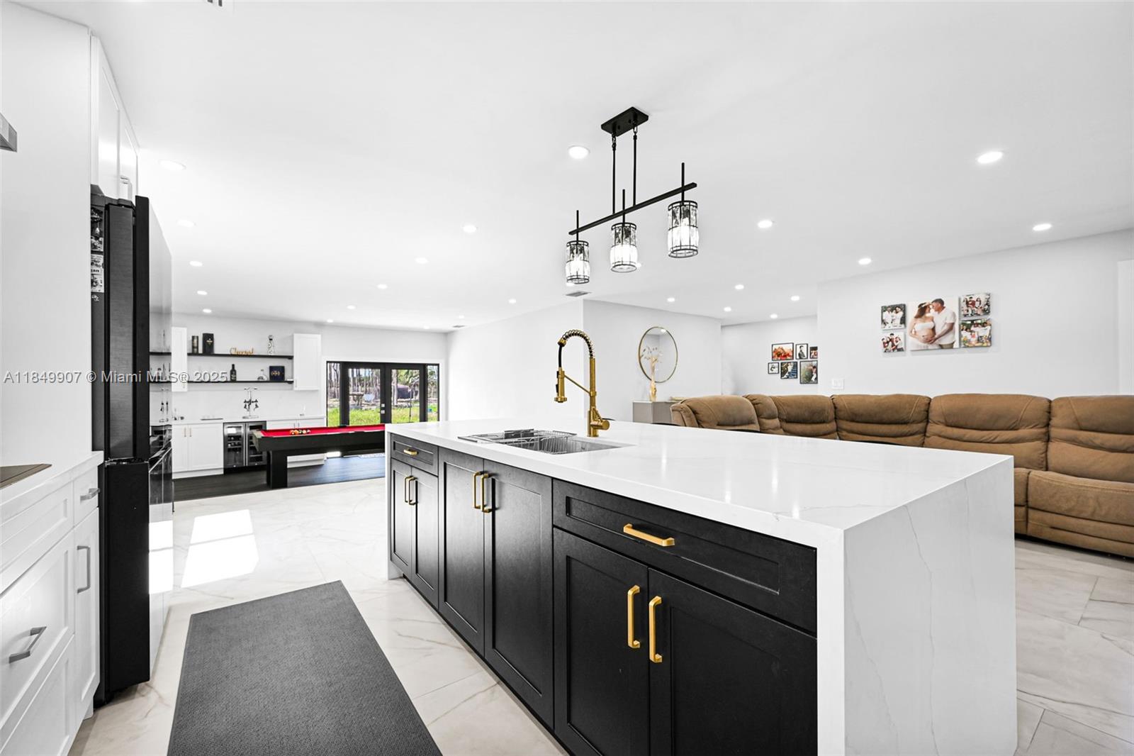 J L WADDY SUB - Residential