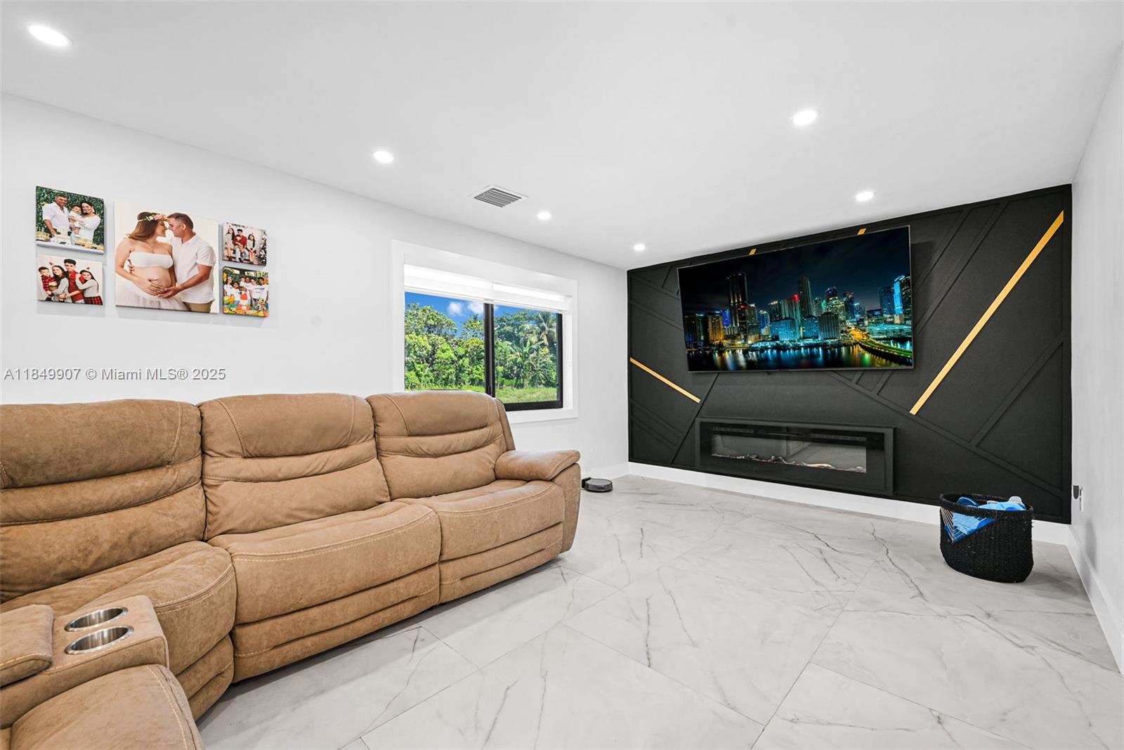 J L WADDY SUB - Residential