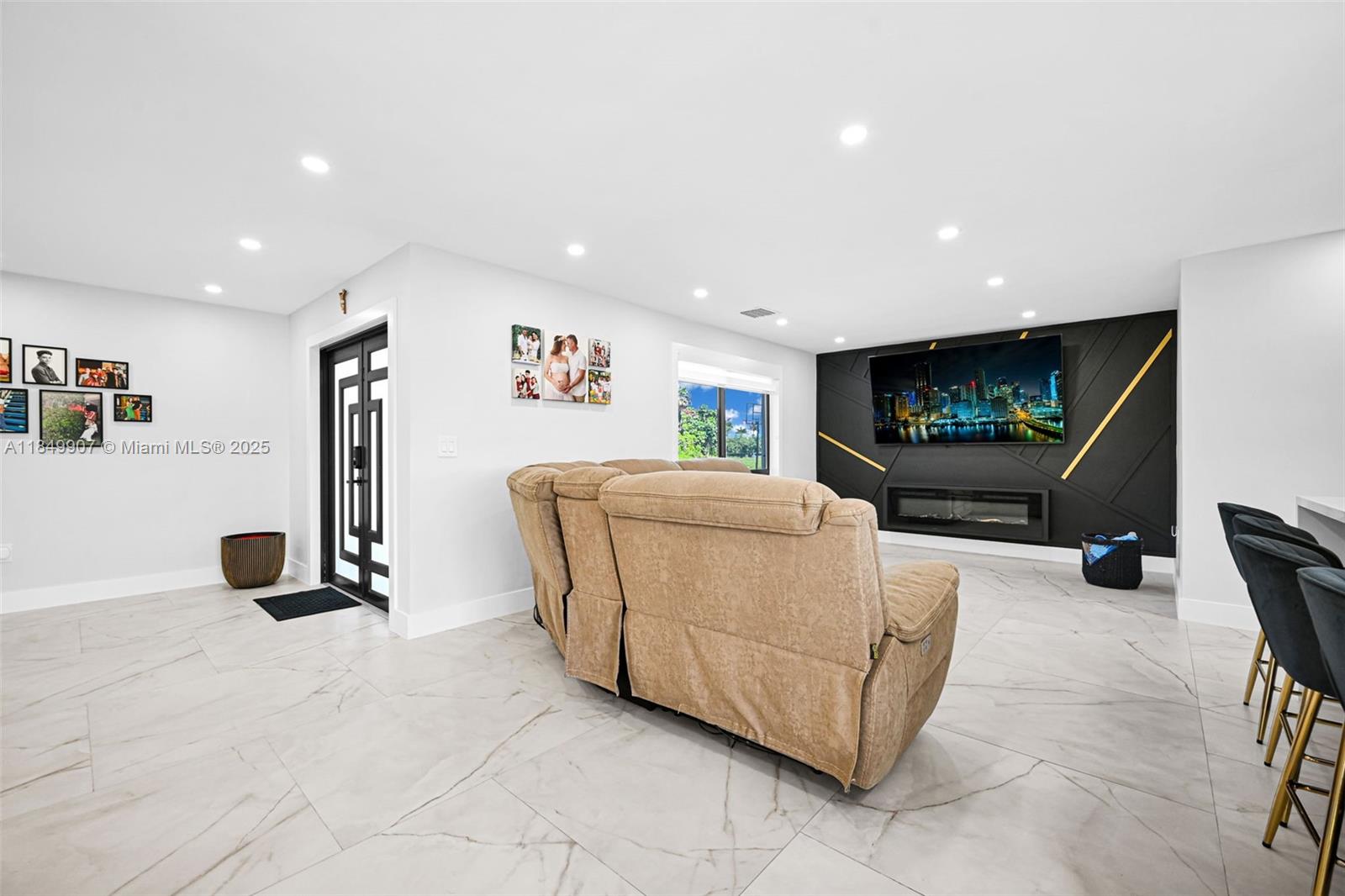 J L WADDY SUB - Residential