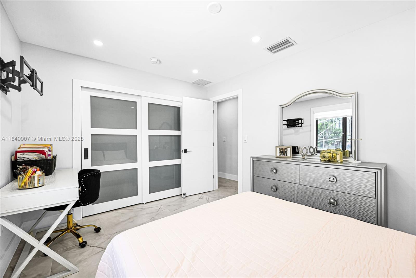 J L WADDY SUB - Residential