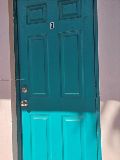 15 W 9th St 3 Hialeah FL 33010