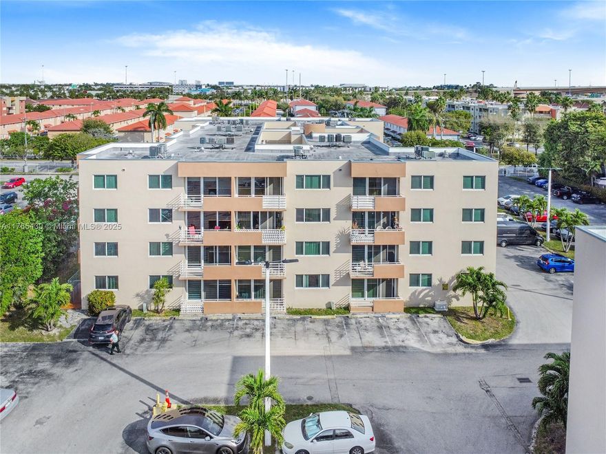 Charming 1-Bedroom, 1-Bathroom Condo in Prime Location – Perfect for Investment or Comfortable Living Discover the perfect blend of convenience, comfort, and investment potential with this beautifully situated 1-bedroom, 1-bathroom condo. Located in a highly sought-after neighborhood, this property offers a fantastic opportunity for both first-time buyers and seasoned investors. Spacious & Bright: The open-concept layout maximizes space and natural light, creating a welcoming atmosphere. Enjoy cozy living with ample room to relax and entertain. Secure & Comfortable Living: The condo is in a well-maintained, secure building, offering privacy and peace of mind. Whether you’re seeking a starter home or a strategic investment, this condo offers a great blend of value, location, and comfort.