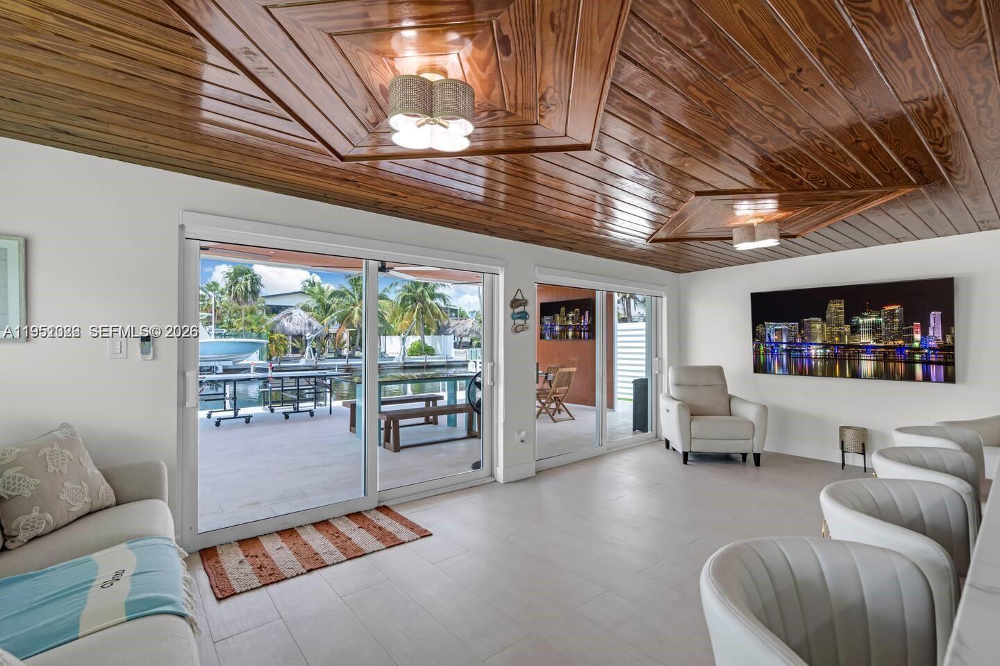 PLANTATION KEY COLONY 1ST - Residential