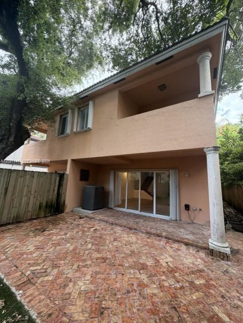 3062 Matilda St 2