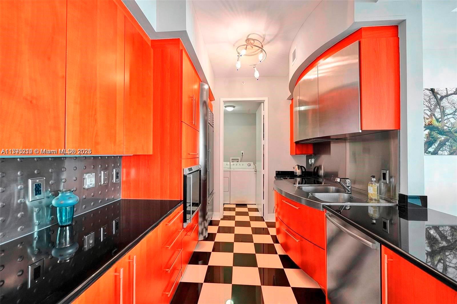 TRUMP PALACE CONDO - Residential Lease