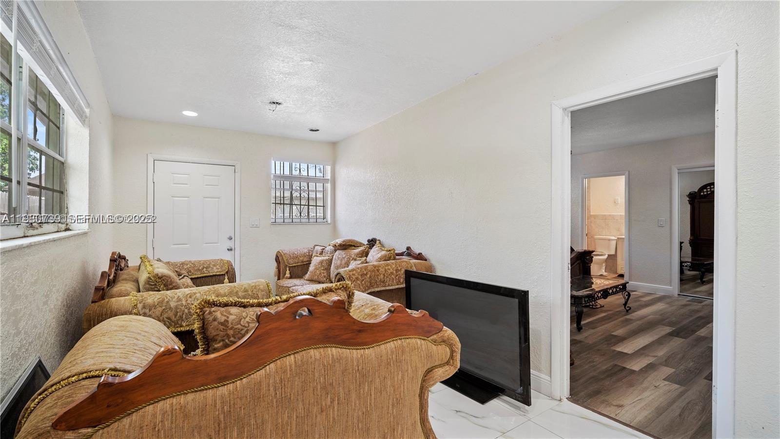 LESLIE ESTATES SEC 2 - Residential