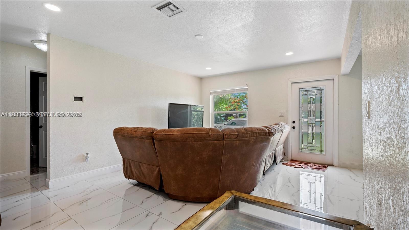 LESLIE ESTATES SEC 2 - Residential