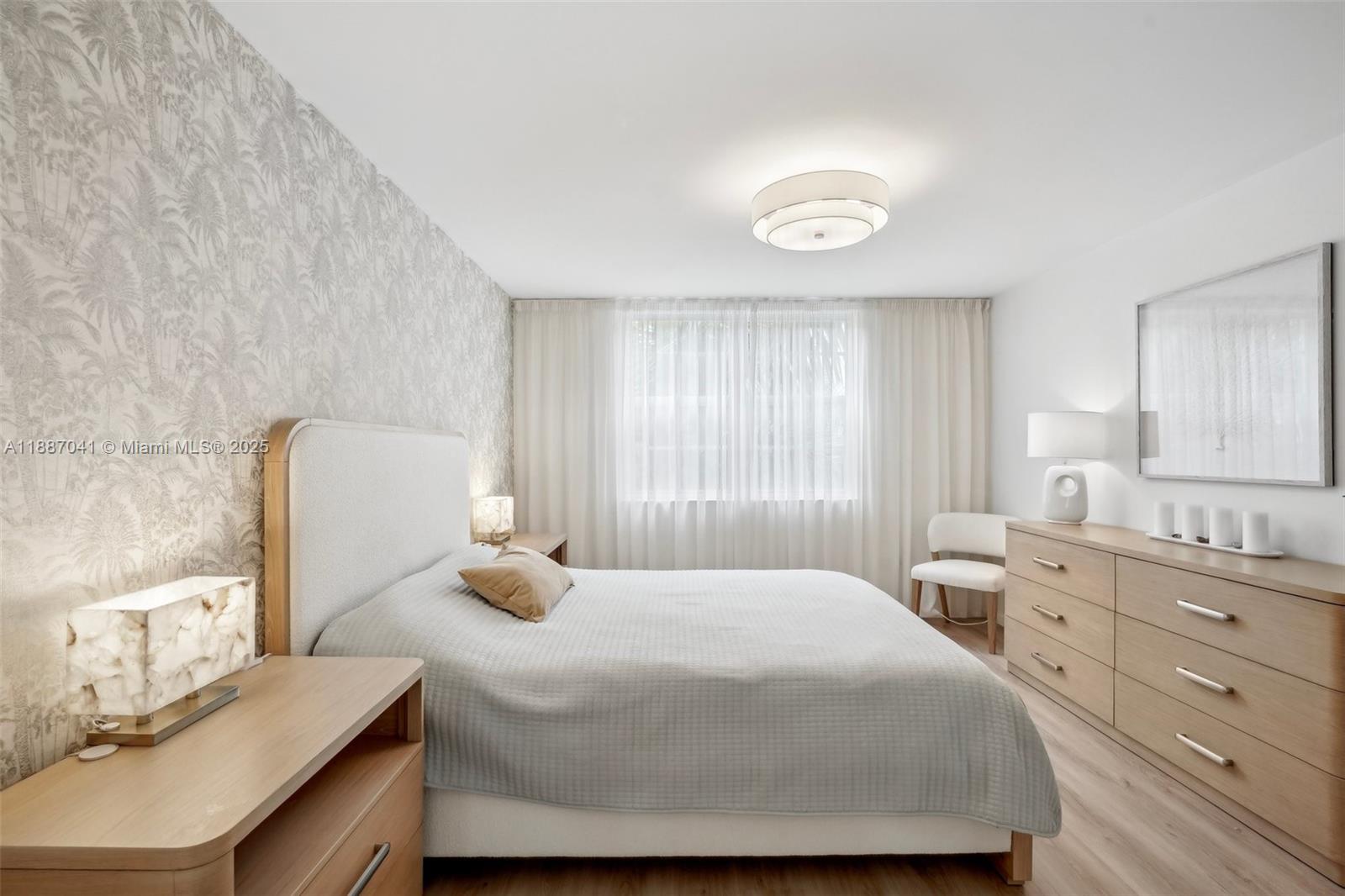 THE YACHT CLUB AT AVENTUR - Residential