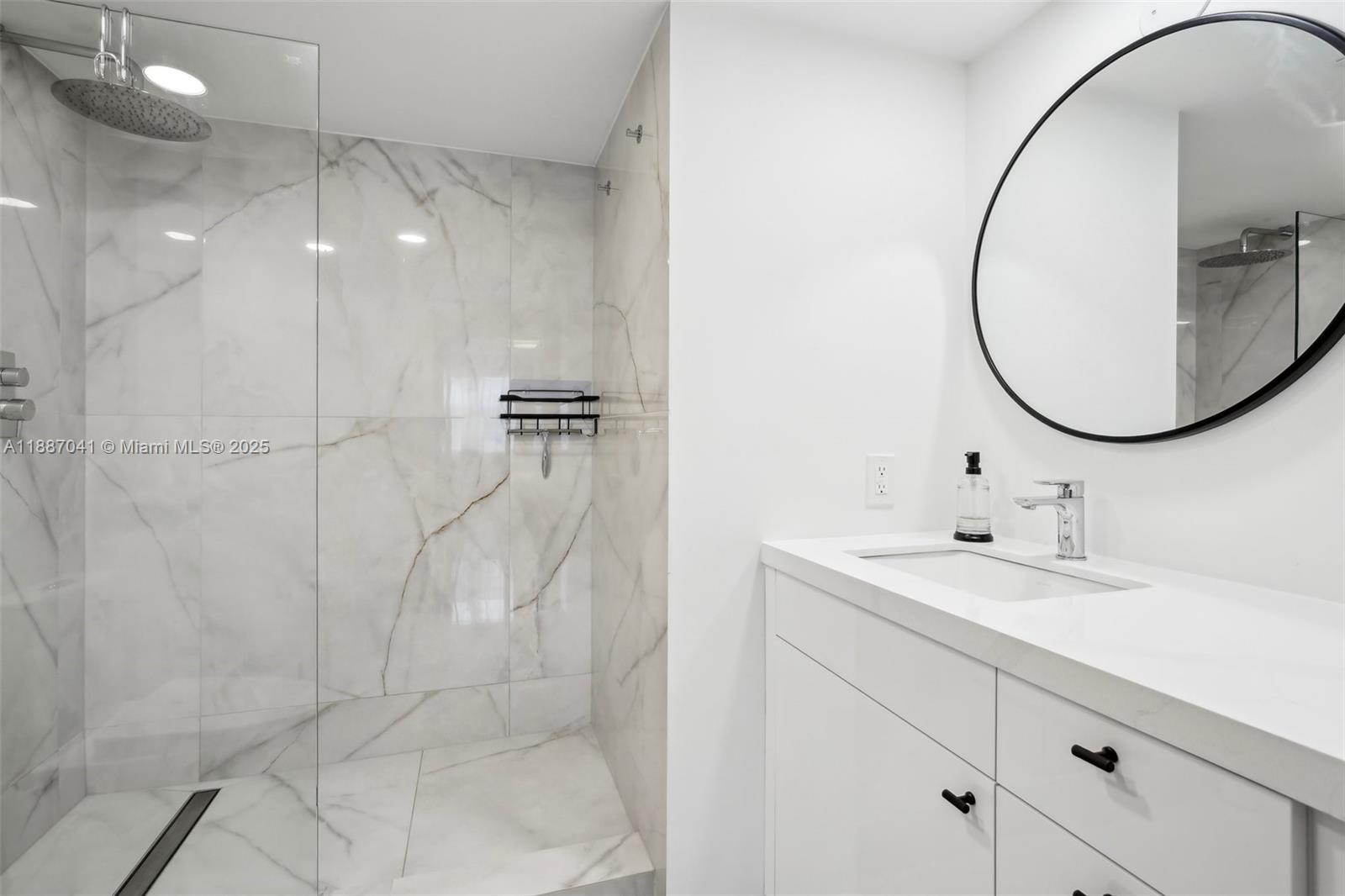 THE YACHT CLUB AT AVENTUR - Residential