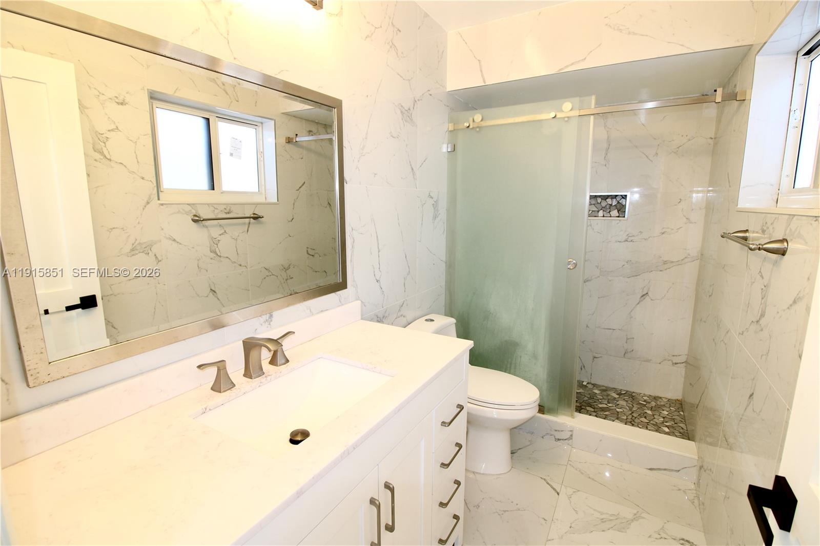 LAKES BY THE BAY SEC 5 - Residential