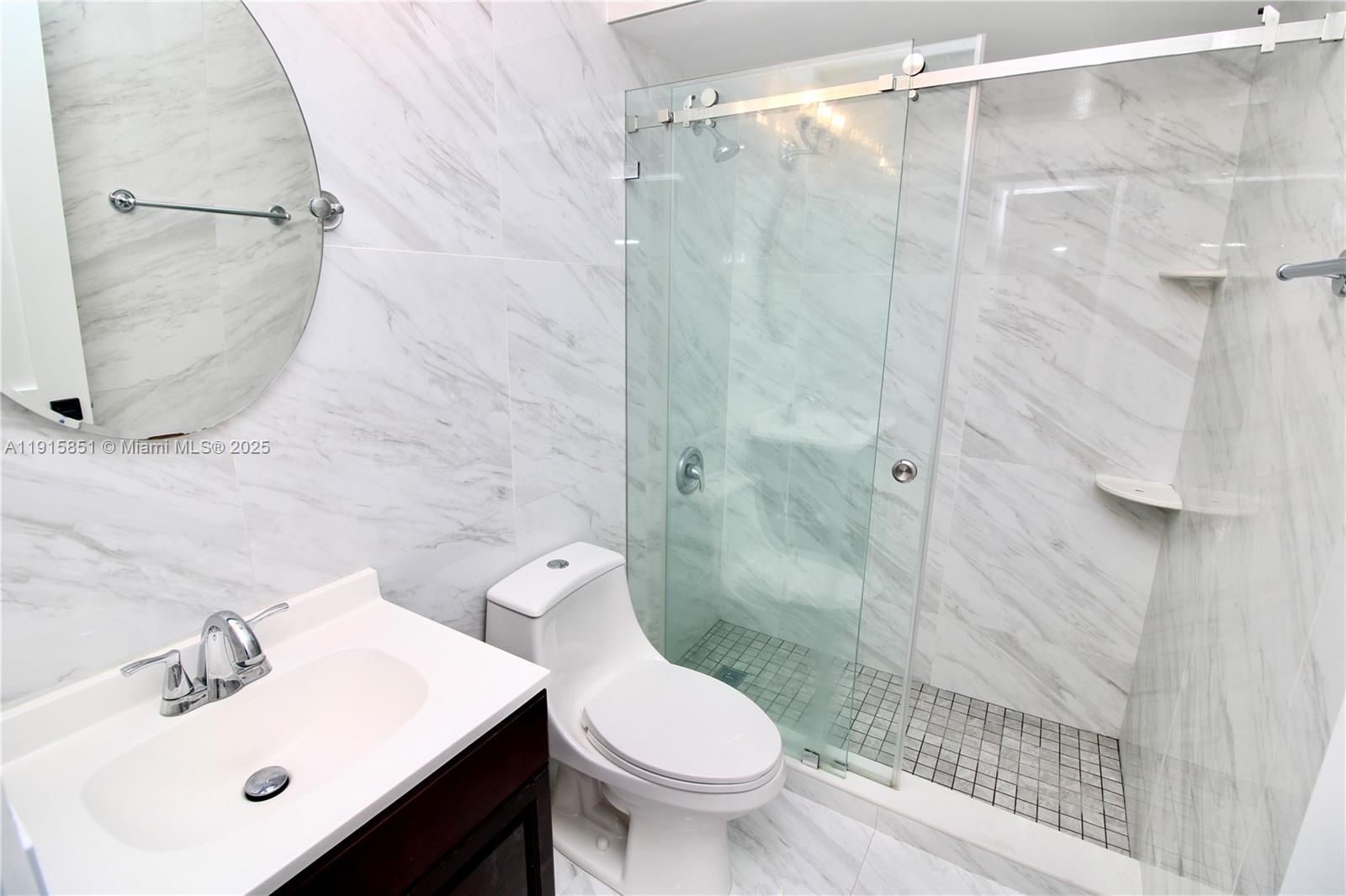 LAKES BY THE BAY SEC 5 - Residential