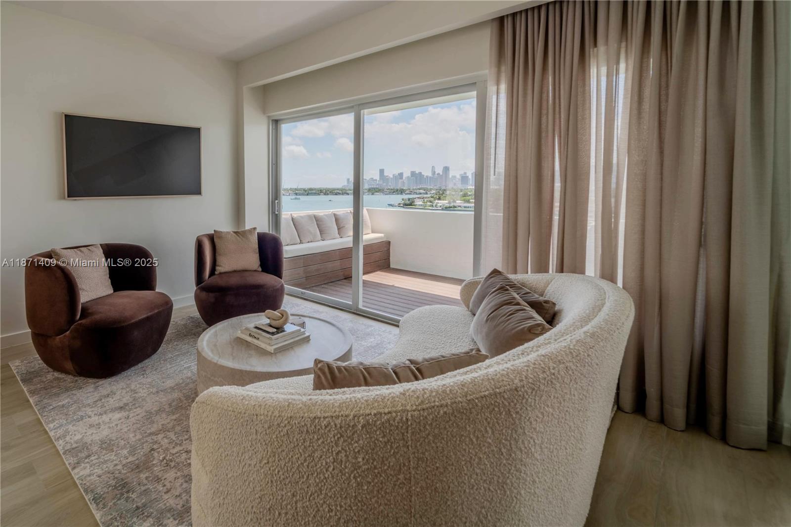 BELLE ISLE - Residential