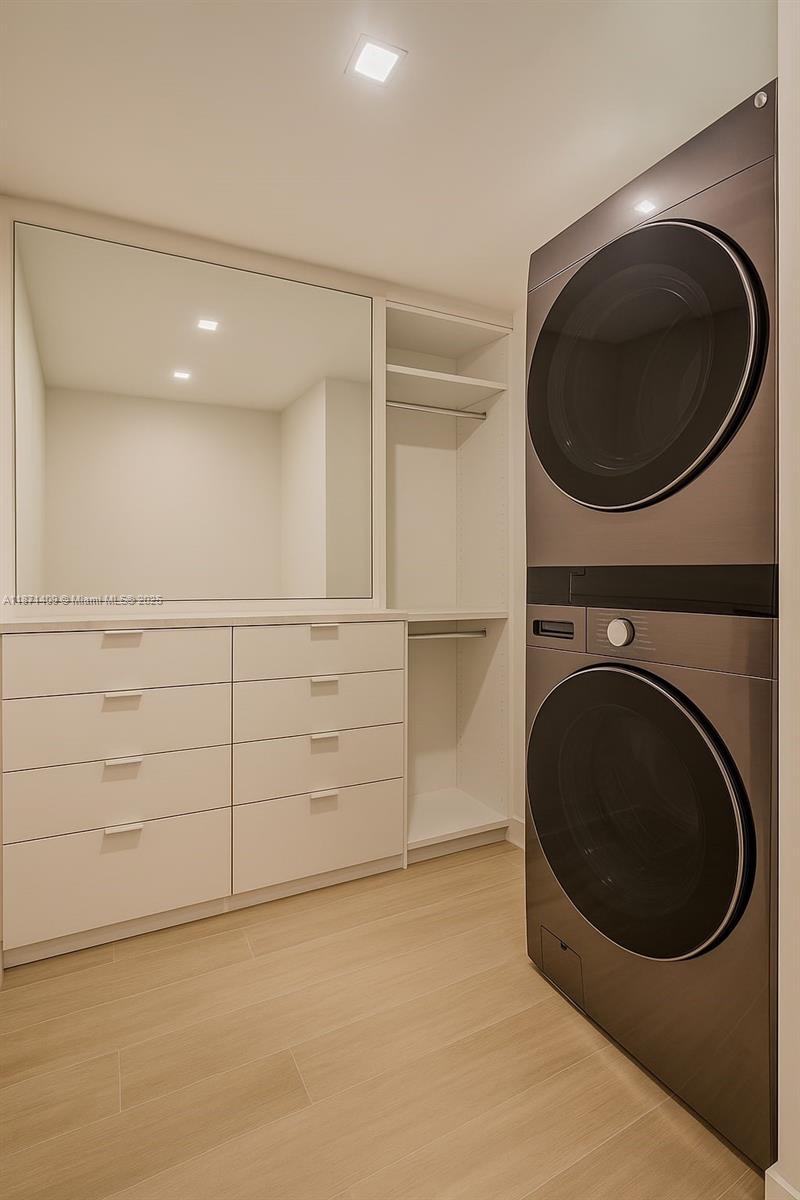 BELLE ISLE - Residential