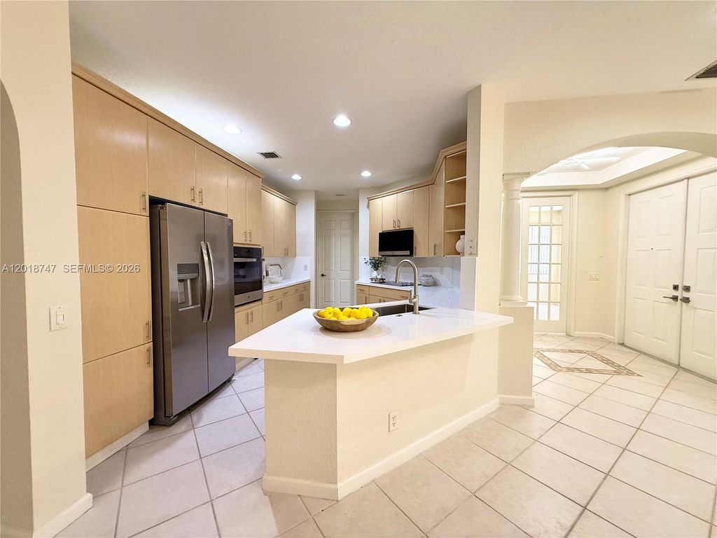 Photo of 2816 Kinsington Cir #28-1, Weston, FL 33332 (MLS # A12018747)
