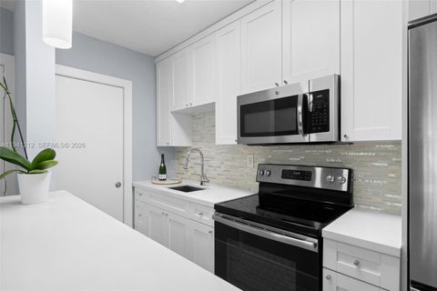 6330 SW 79th St 18 South Miami FL 33143