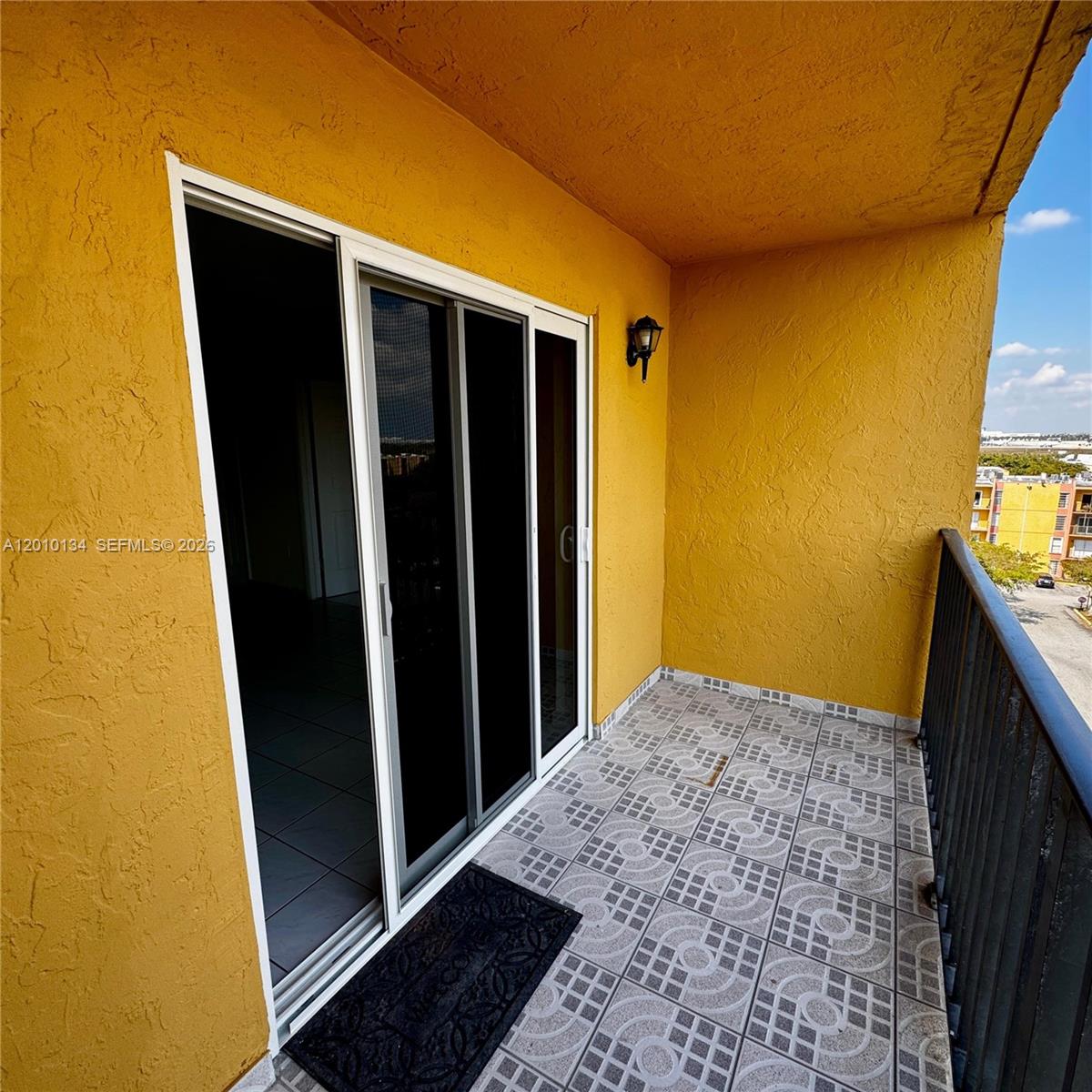 4801 NW 7th St 704-16