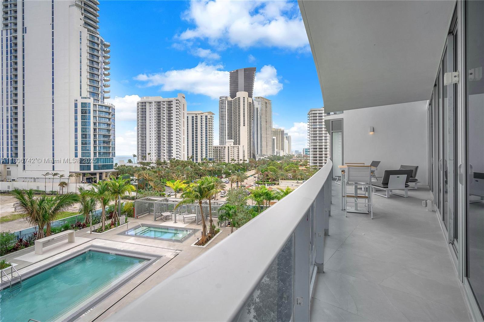 17550 Collins Ave 603