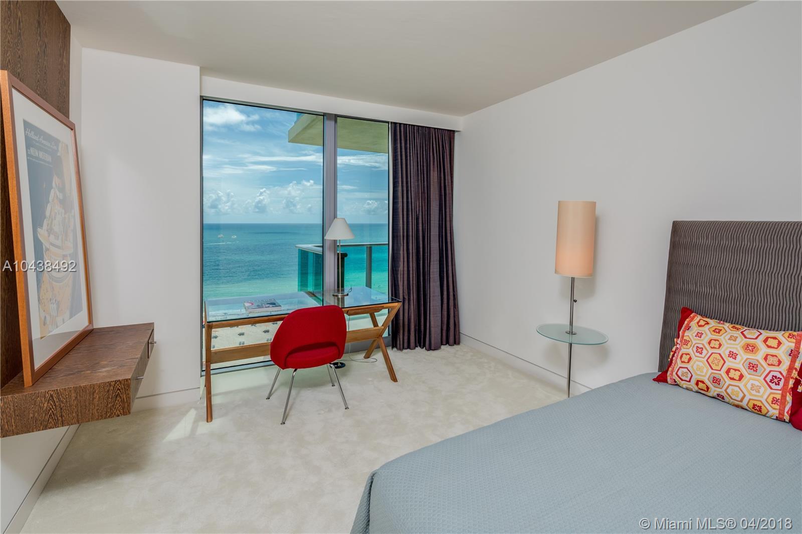 IL VILLAGGIO ON SOUTH BEA - Residential