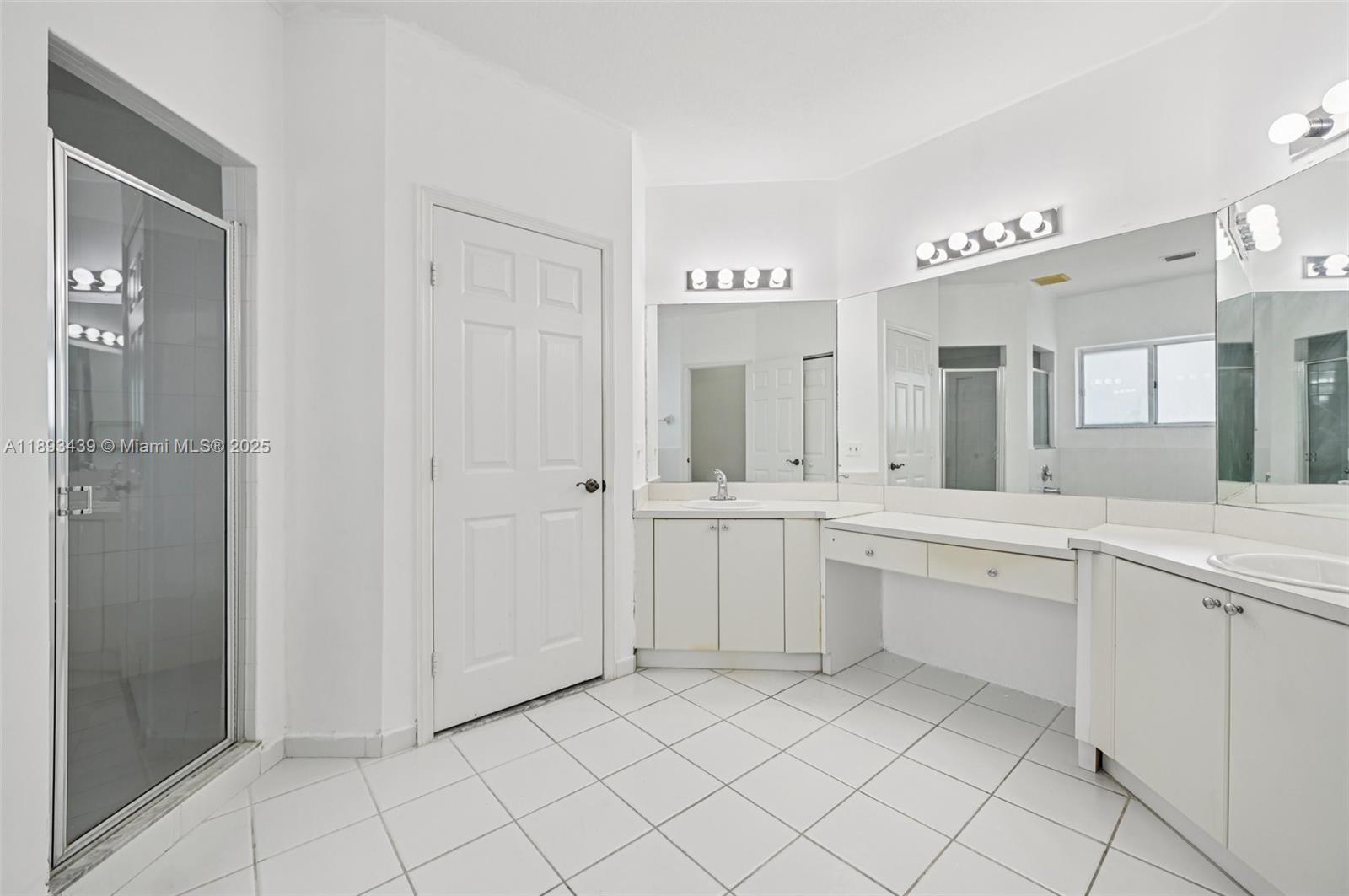 TOWNGATE NORTH - Residential Lease
