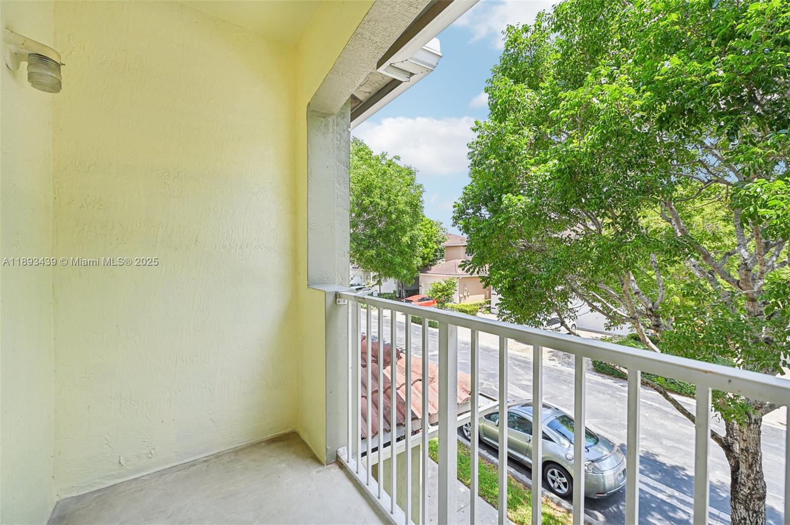 TOWNGATE NORTH - Residential Lease
