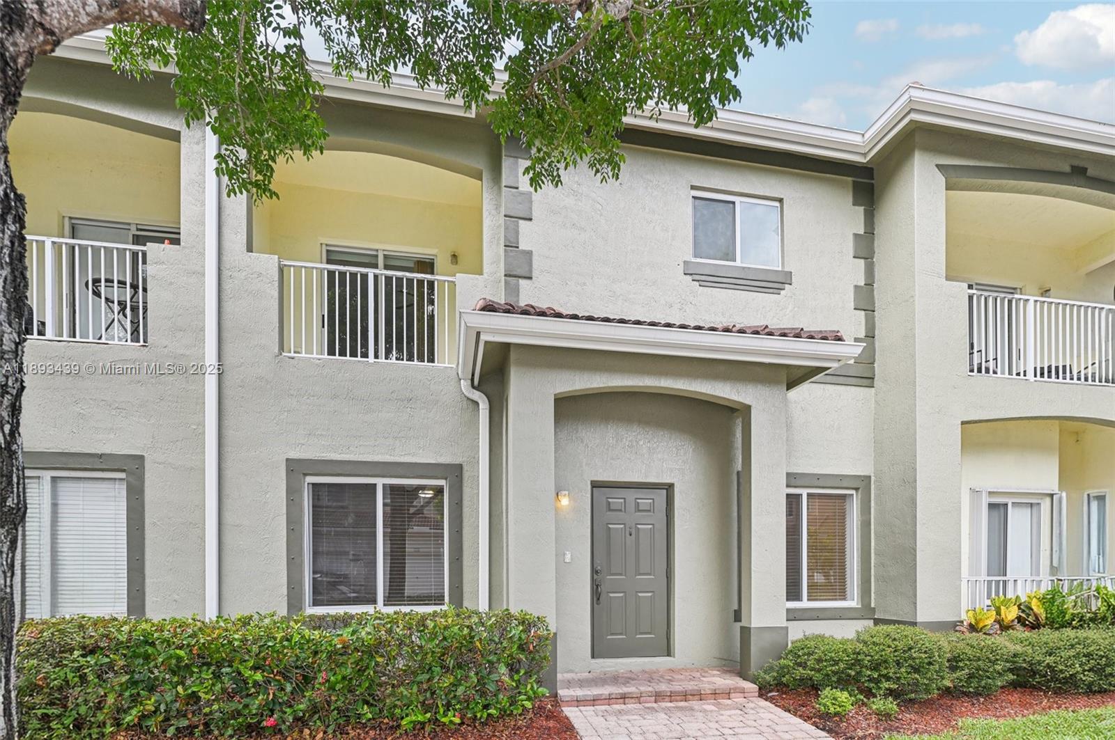 TOWNGATE NORTH - Residential Lease
