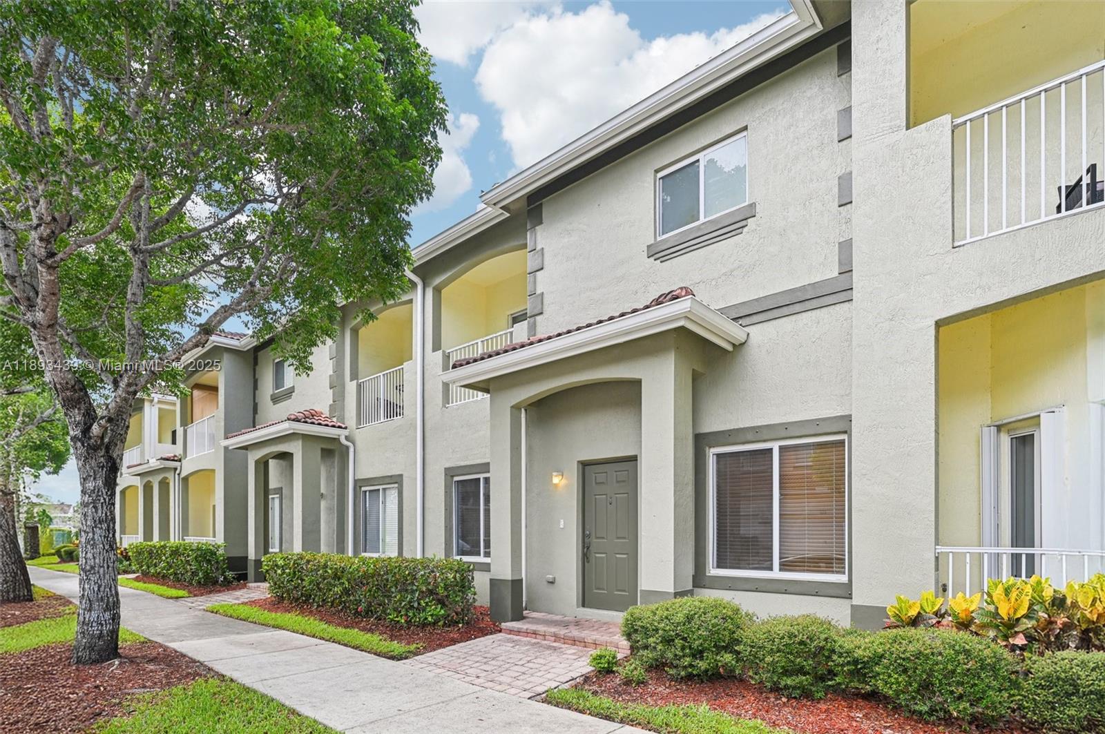 TOWNGATE NORTH - Residential Lease