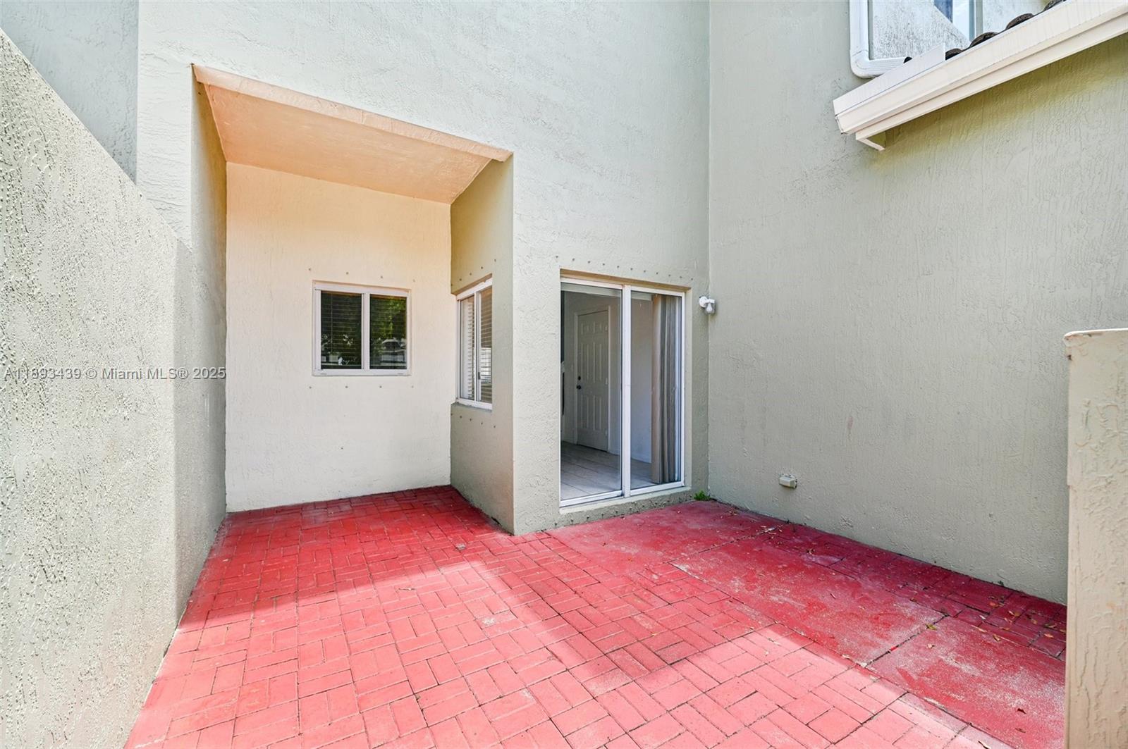 TOWNGATE NORTH - Residential Lease