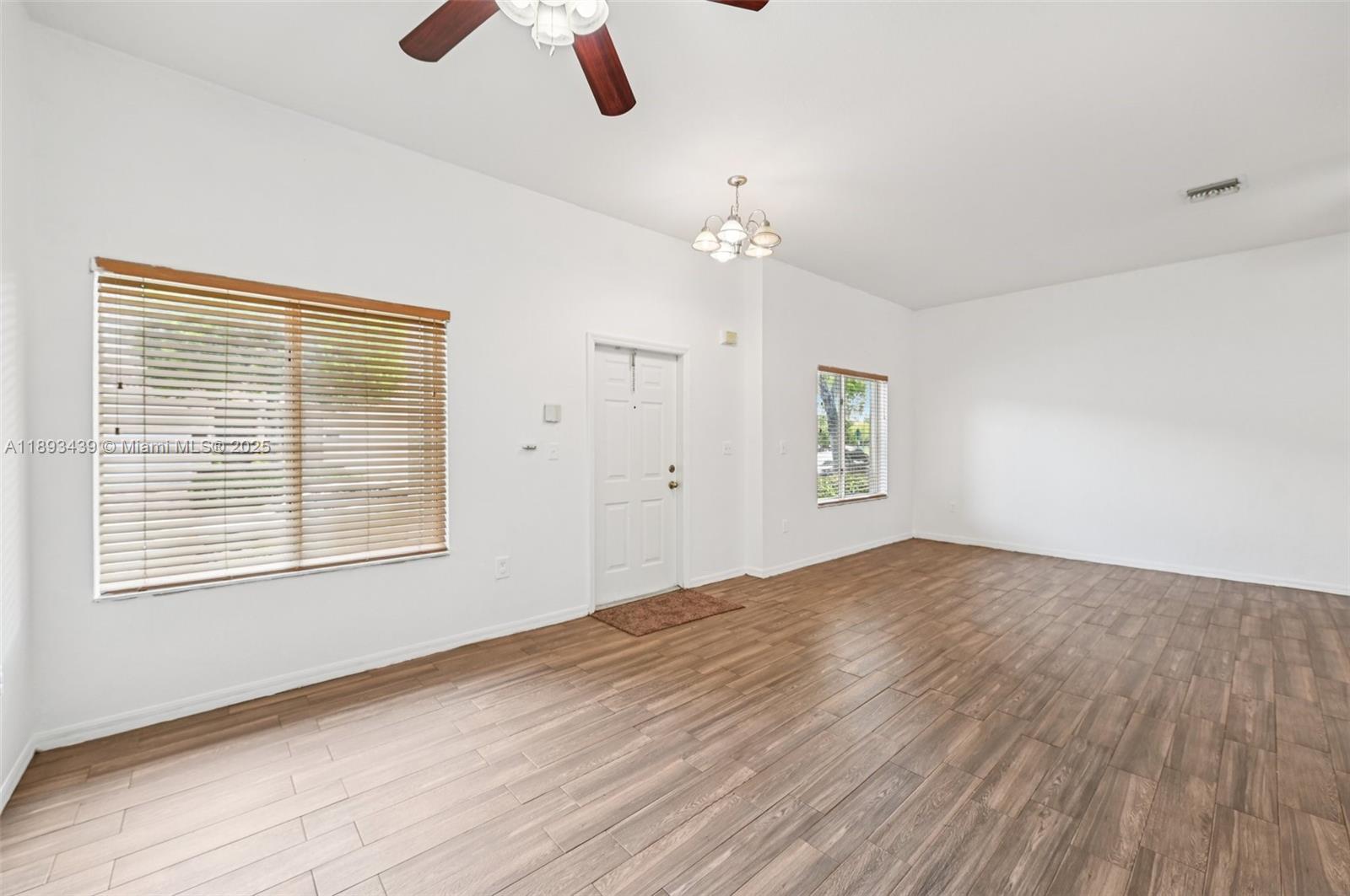 TOWNGATE NORTH - Residential Lease