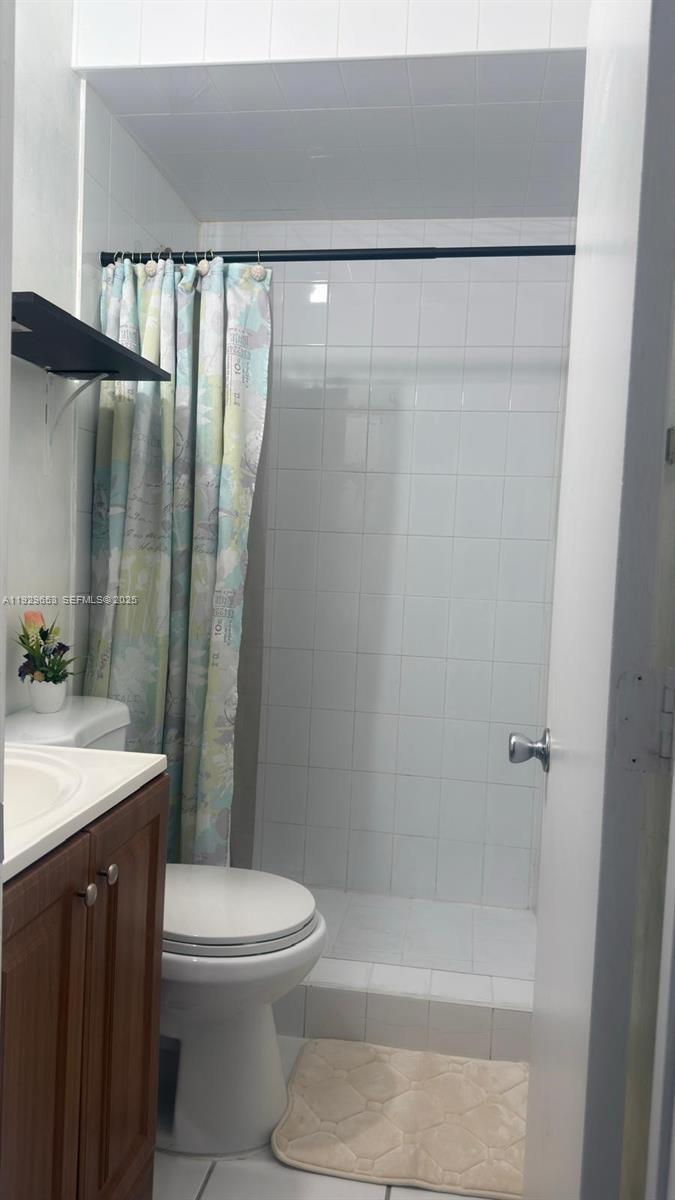 LINDGREN CENTRAL - Residential Lease