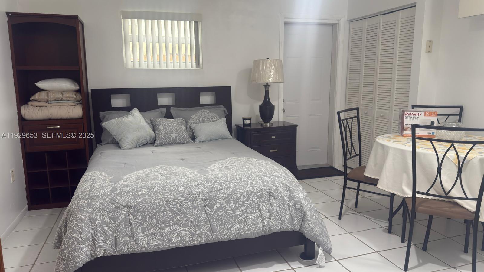 LINDGREN CENTRAL - Residential Lease