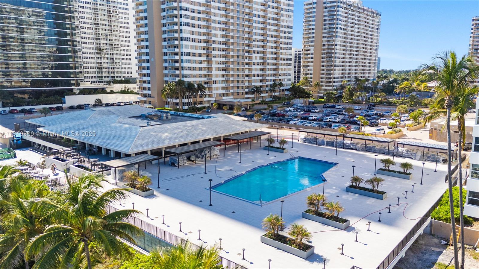 HEMISPHERES CONDO - Residential