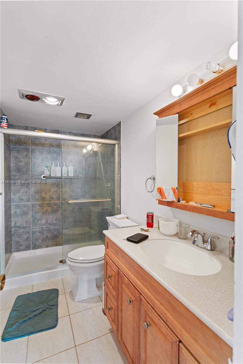 HEMISPHERES CONDO - Residential