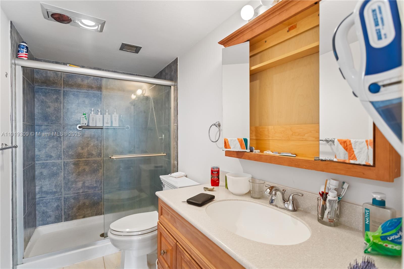 HEMISPHERES CONDO - Residential