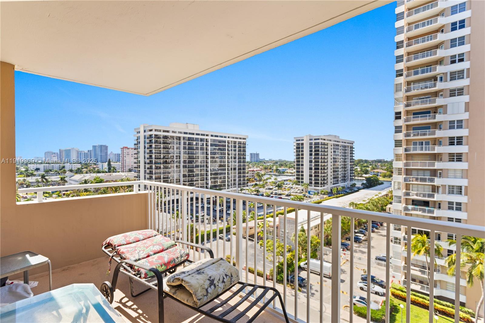 HEMISPHERES CONDO - Residential