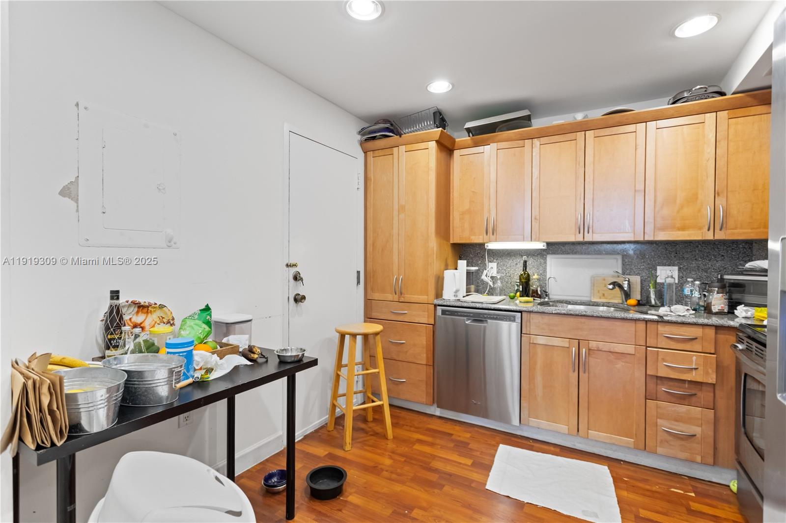 HEMISPHERES CONDO - Residential