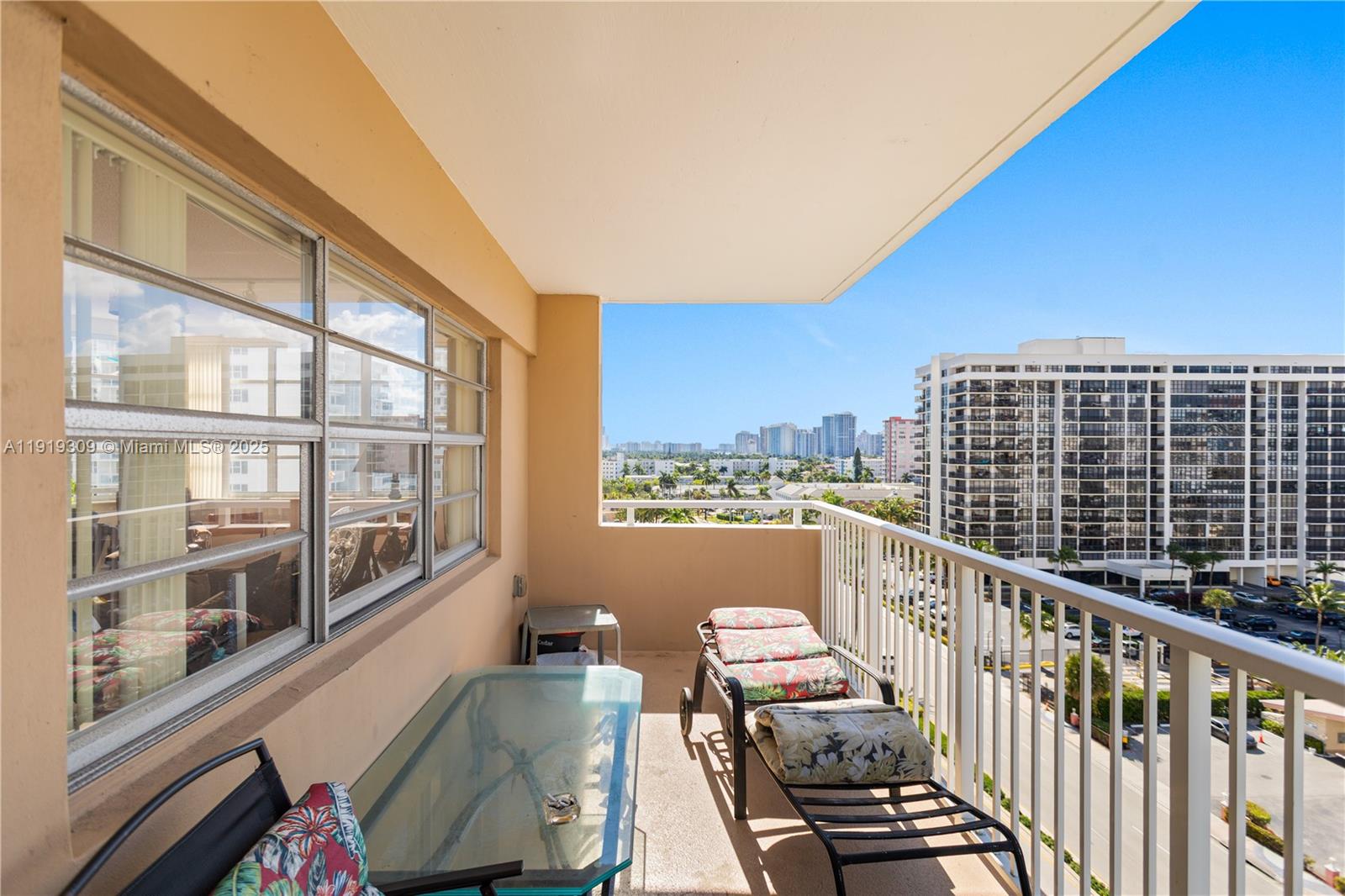 HEMISPHERES CONDO - Residential