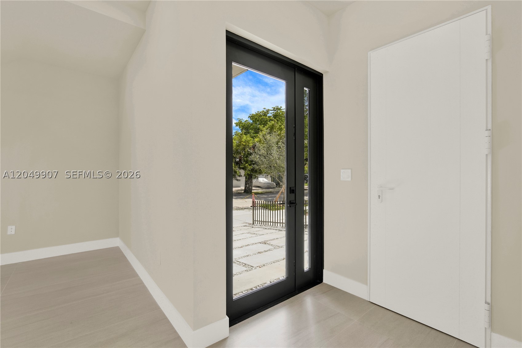 3437 SW 29th St 3437