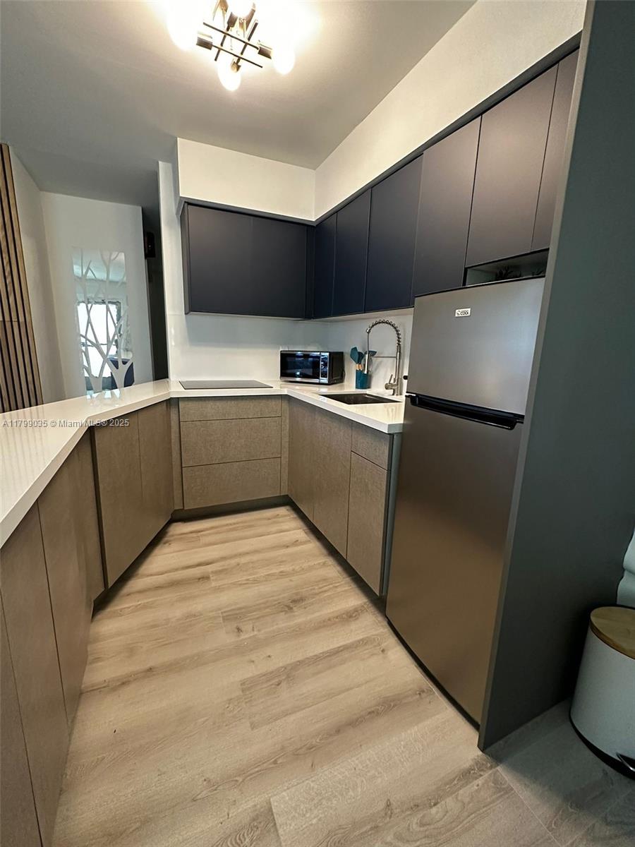 2624 NE 30th Pl 101B