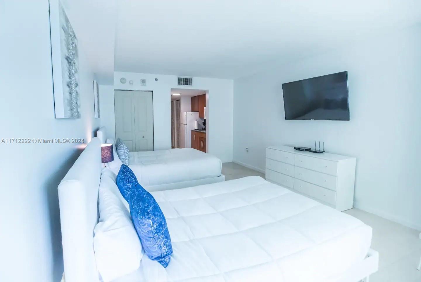 1200 Brickell Bay Dr 2616, Miami, Broward County, Florida - 1 Bathrooms - 